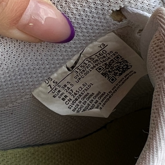 NIKE | AIRFORCE 1s - Picture 8 of 11